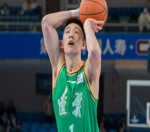 丙级联赛边,裁受伤,球迷紧急替,NG娱乐,NG娱乐真人,NG娱乐电子,NG大舞台