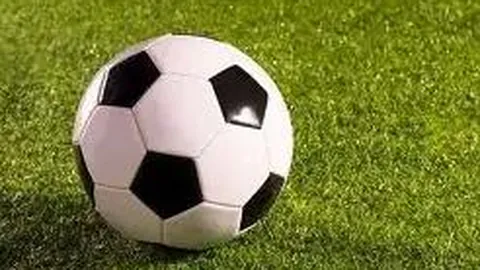 自2025年国家队首战起，西蒙7次力保点球不失，排名次席紧随大马丁。